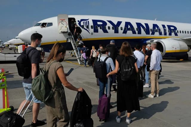 Ryanair ile przed odlotem odprawa - uniknij problemów z check-inem Ryanair ile przed odlotem odprawa - uniknij problemów z check-inem